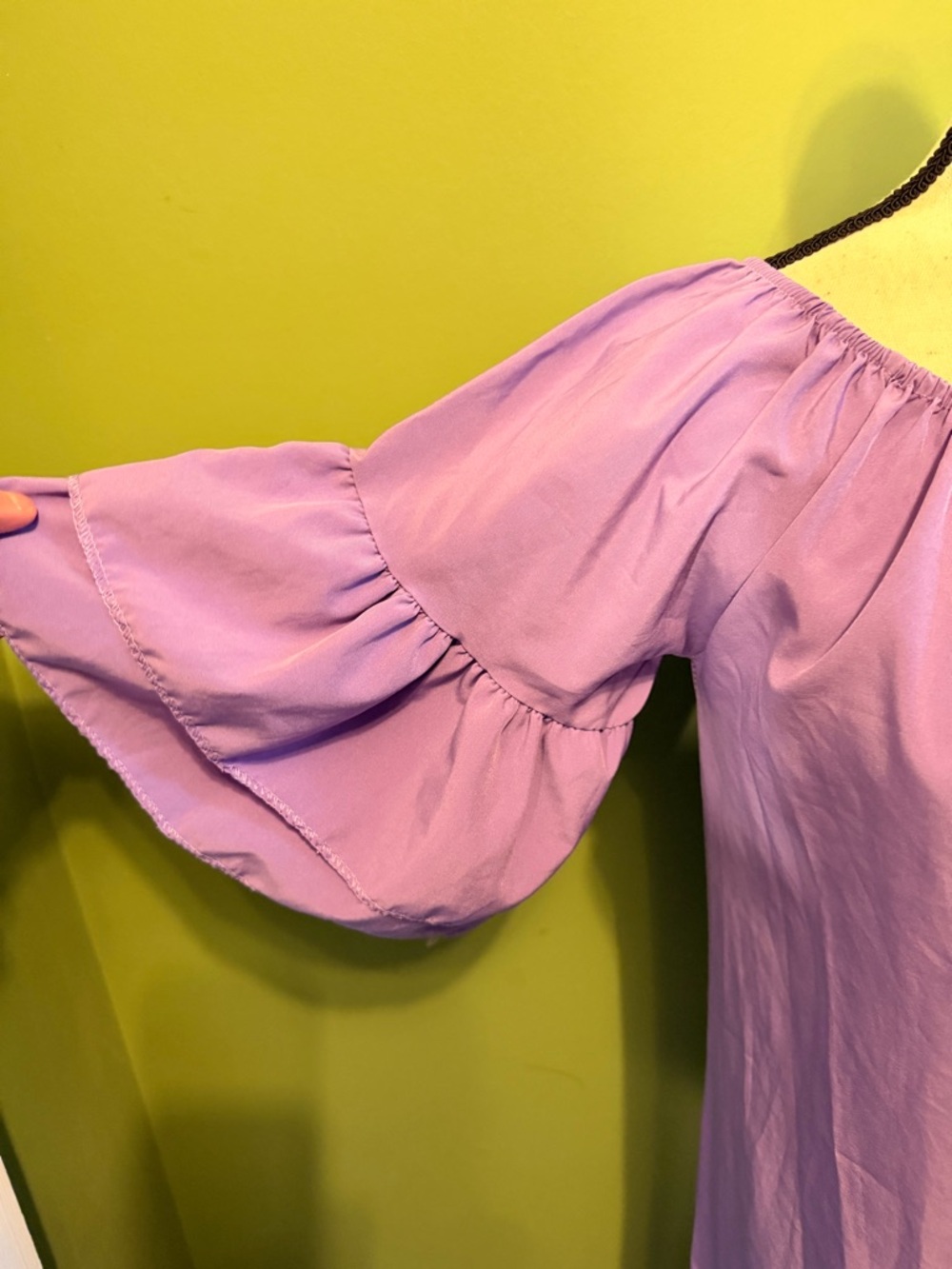 Lilac Ruffle-Sleeve Midi Shift Dress - Picture 2 of 7